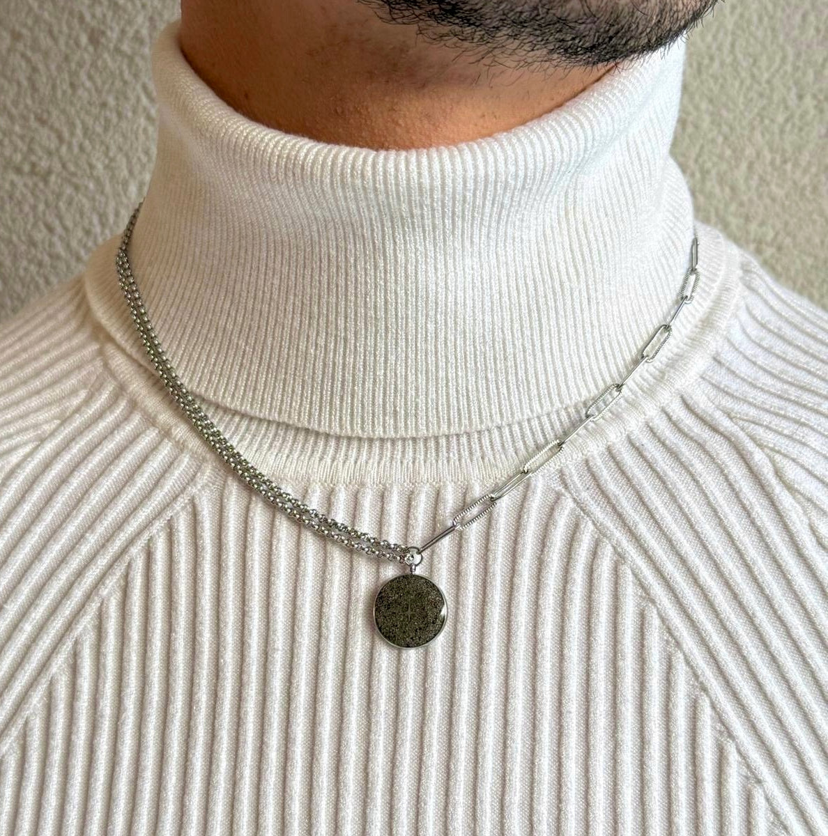 Collier - Atlas